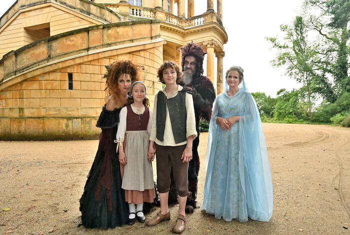 Das Märchen von der silbernen Brücke: Hexe (Christina Große), Rose (Alma von Aulock), Heinrich (Leo Alonso-Kallscheuer), Teufel (Detlev Buck), Liebegüte (Johanna Gastdorf). Bild: Sender / rbb / Hardy Spitz